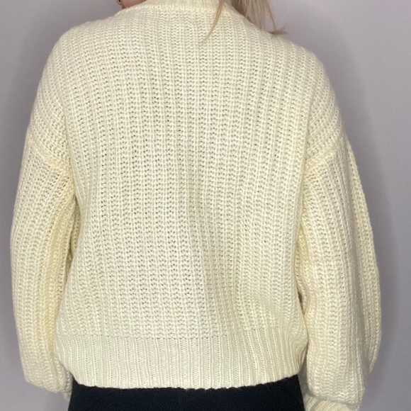 Yellow knit sweater - Picture 5 of 5